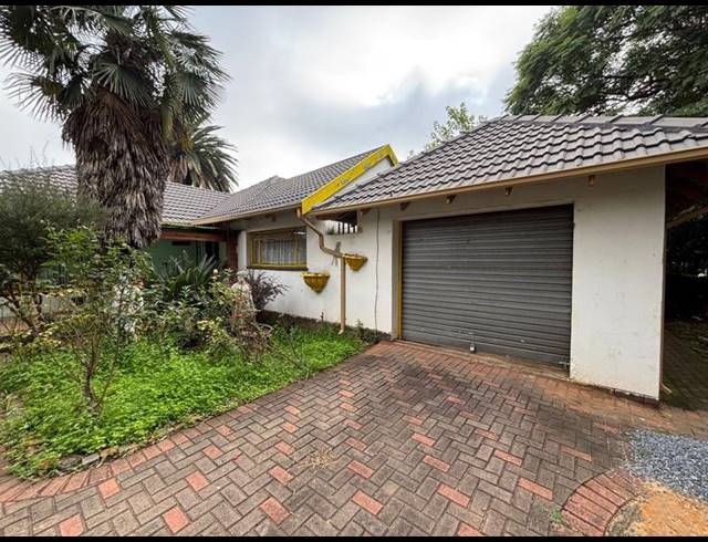 4 BEDROOM HOUSE FOR SALE IN VANDERBIJLPARK CE 2